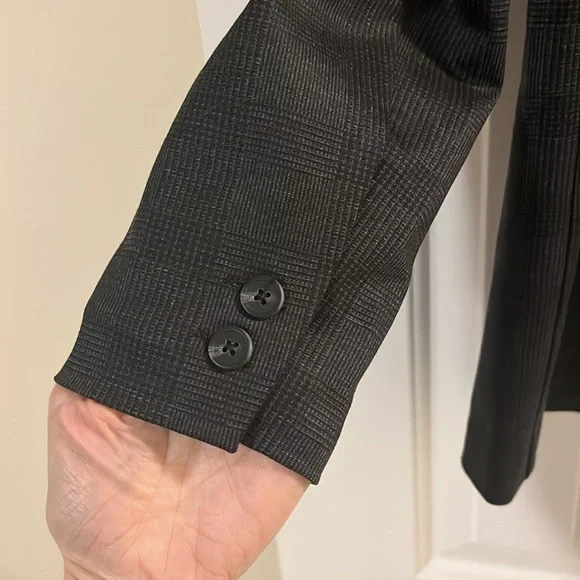 Blazer - Picture 3 of 3